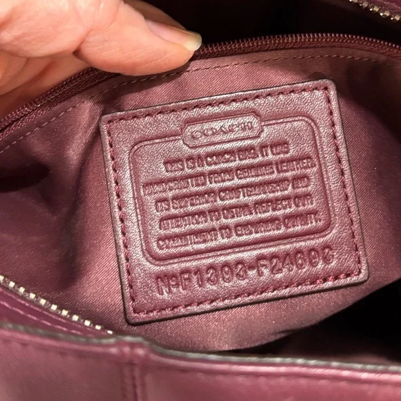 Coach Park Quilted Color Block Carrie tote handbag Pink Navy Burgundy leather - Picture 7 of 16